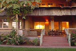 The garden lodge main01